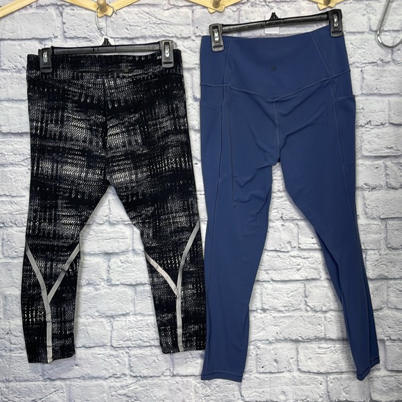 Lot two leggings Athleta and Nike size M black and blue - Picture 2 of 15